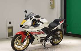 YAMAHA YZF-R25 A 2022 RG74J