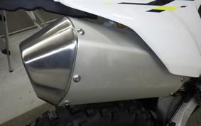 TRIUMPH TF250-E 2014
