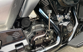 HARLEY FLHTKSE CVO 2019 TEH