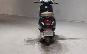 VESPA PRIMA BEIGE RA125 ..