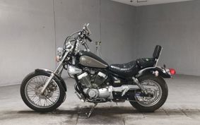 YAMAHA VIRAGO 250 3DM