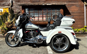 HARLEY FLHTCUTGSE TRI G 2020 TBH