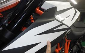 KTM 1290 SUPER DUKE R 2019