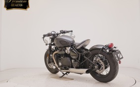 TRIUMPH BONNEVILLE BOBBER 2022