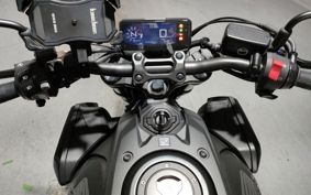 HONDA CB650R 2023 RH03