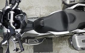 HONDA X-ADV 750 2017 RC95