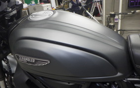 DUCATI SCRAMBLERナイトシフト 2022