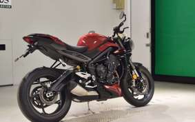 TRIUMPH TRIUMPH STREET TRIPLE RS 2018