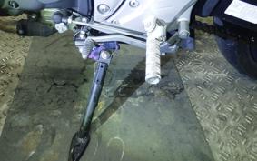 SUZUKI ｸﾞﾗﾃﾞｨｳｽ400 2010 VK58A