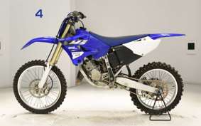YAMAHA YZ125