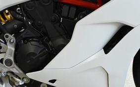 DUCATI SUPER SPORT S 2017 VA01J