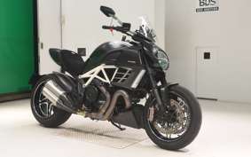DUCATI DIAVEL AMG 2012
