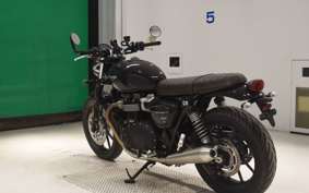 TRIUMPH STREET TWIN 2023