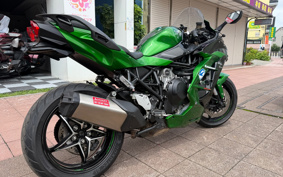 KAWASAKI NINJA H2 SX SE 2018 ZXT02A
