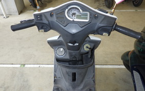 KYMCO VJR125 R