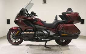 HONDA GL 1800 GOLD WING TOUR DCT 2025 SC79