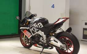 APRILIA RSV4R 2018