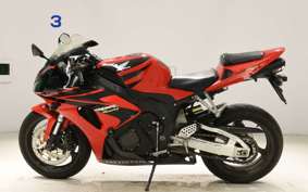 HONDA CBR1000RR 2006 SC57