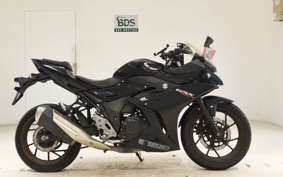 SUZUKI GSX250 R