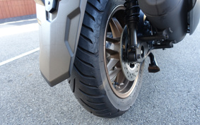 HONDA  FORZA 250 MF17