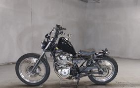 SUZUKI GLASS TRACKER BIG BOY NJ47A