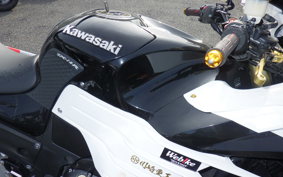 KAWASAKI ZZ1400 NINJA R 2006 ZXT40A