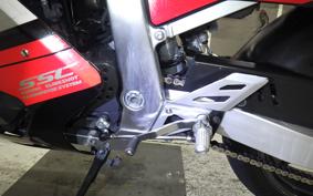 SUZUKI GSX-R400R 1992 GK76A