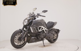 DUCATI DIAVEL AMG 2012