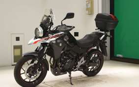 SUZUKI Vｽﾄﾛｰﾑ250A 2011