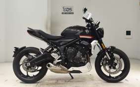 TRIUMPH TRIDENT 660 2023