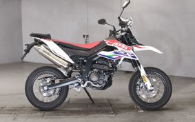 APRILIA SX 125 ..