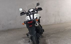 SUZUKI DL650 ( V-Strom 650 ) C7111