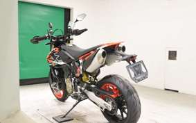 DUCATI HYPERMOTARD698 2024