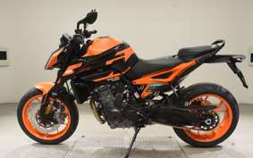 KTM 890 DUKE GP