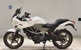 HONDA VTRF250 2012 MC33