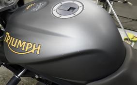 TRIUMPH STREET TRIPLE R 2010