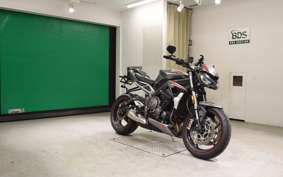 TRIUMPH STREET TRIPLE RS 2021