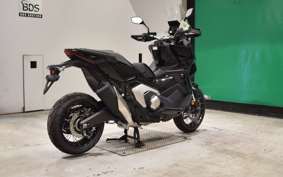 HONDA X-ADV 750 2026 RH21