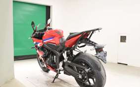 HONDA CBR650R E-Clutch 2024 RH17