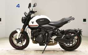 TRIUMPH TRIDENT 660 2022