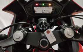 HONDA CBR400R NC47