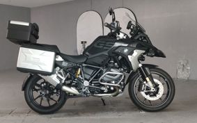 BMW R1250GS 2023 0M01
