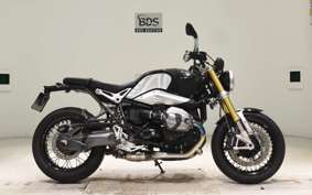BMW R NINE T 2015