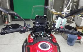 SUZUKI Vｽﾄﾛｰﾑ250