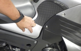 KAWASAKI ZZ1400 NINJA R 2006 ZXT40A