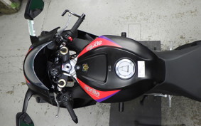 APRILIA RSV4 1100ファクトリ 2024