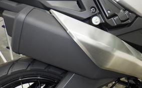 HONDA X-ADV 750 2026 RH21