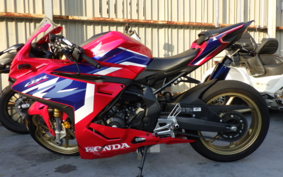 HONDA CBR250RR A MC51
