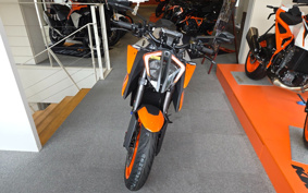 KTM 1290 SUPER DUKE R EVO V3940
