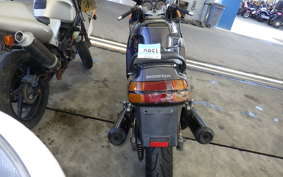 HONDA CBR750 1987 RC27